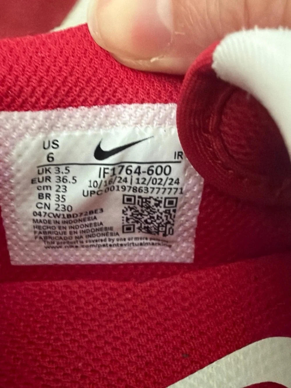 Nike Women’s Red and White Low-Top Sneakers